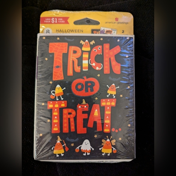 Halloween American Greetings Cards includes 7 packs of 8 cards each - Picture 7 of 9
